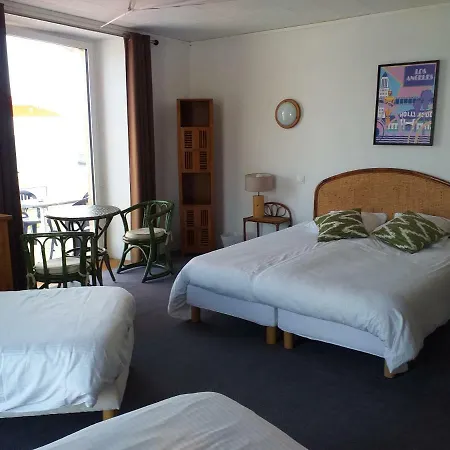 Les Rochers Hotel